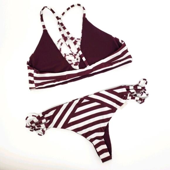 Ola Feroz Cuyagua in Oronoco maroon stripe… - Picture 2 of 10